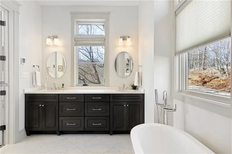 Jasper, Georgia 30143, United States, 6 Bedrooms Bedrooms, ,7 BathroomsBathrooms,Residential,Pending,22155