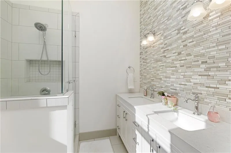 Jasper, Georgia 30143, United States, 6 Bedrooms Bedrooms, ,7 BathroomsBathrooms,Residential,Pending,22155