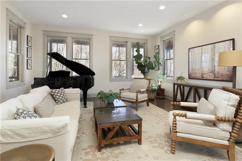 Jasper, Georgia 30143, United States, 6 Bedrooms Bedrooms, ,7 BathroomsBathrooms,Residential,Pending,22155