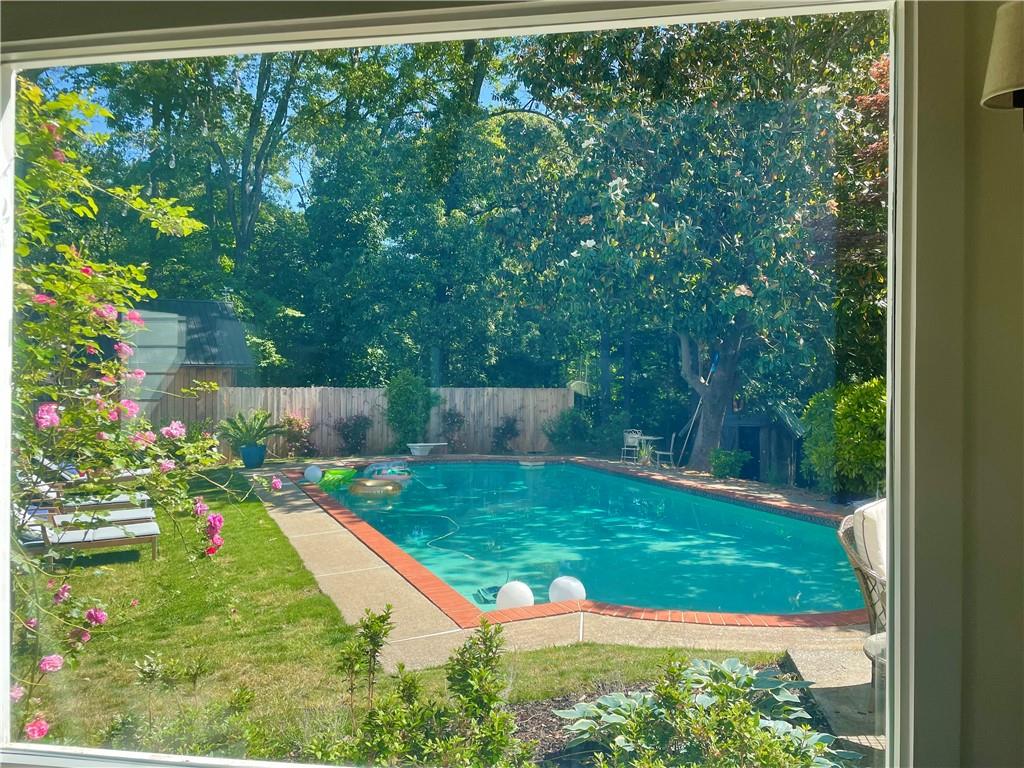 Stir up Manor - Residential