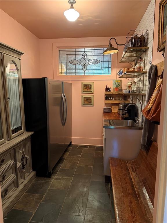 Stir up Manor - Residential