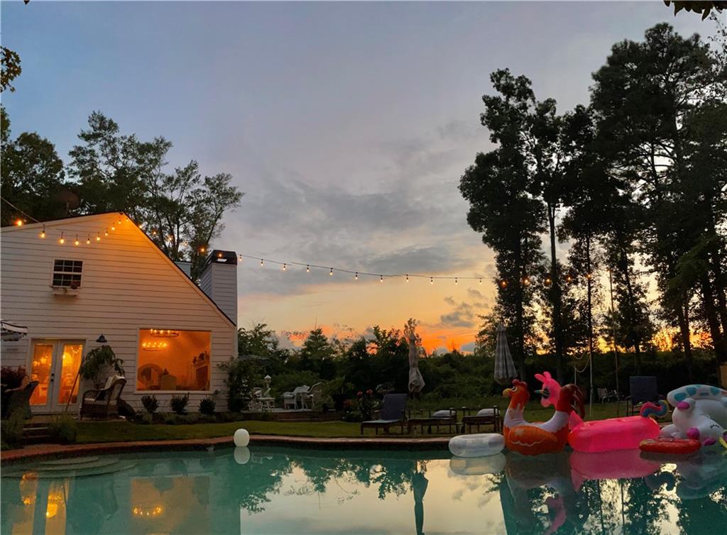 Stir up Manor - Residential