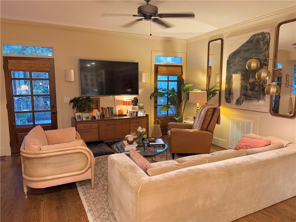 Stir up Manor - Residential