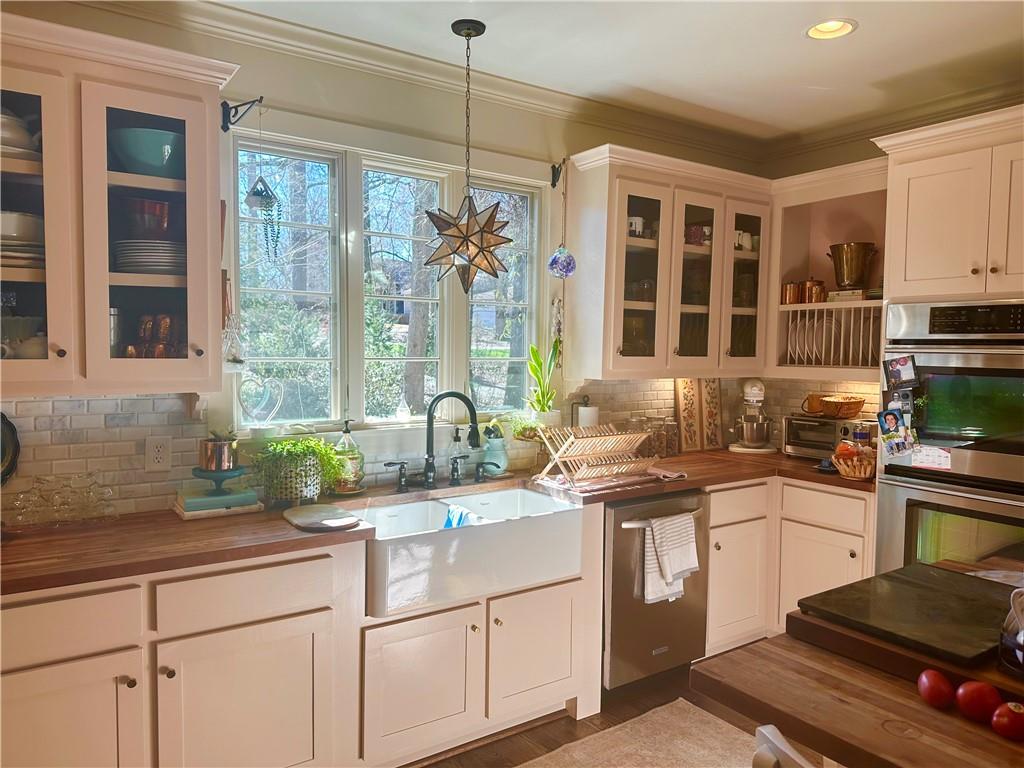 Stir up Manor - Residential