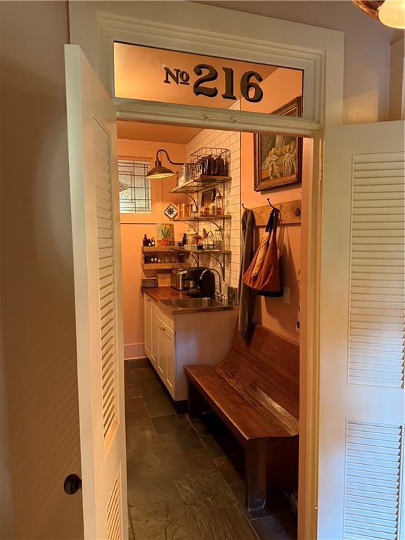 Stir up Manor - Residential