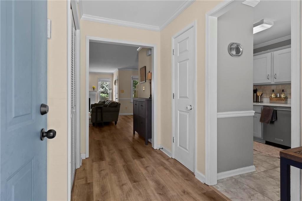 573 Salem Woods Drive SE