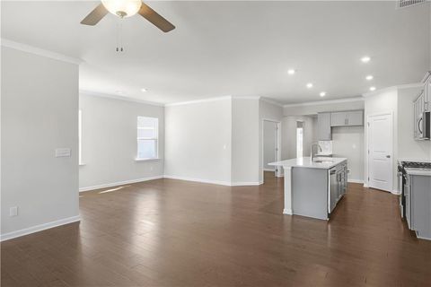 A home in Fairburn