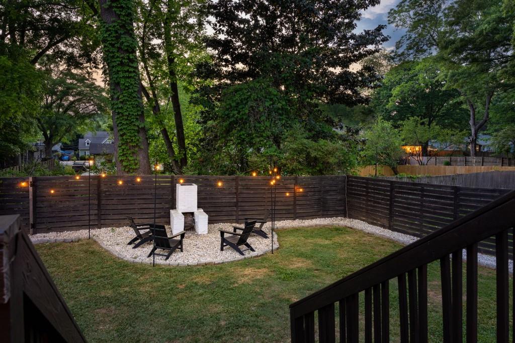 216 Sisson Avenue NE