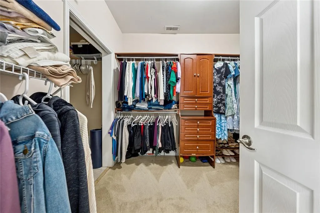 Canton, Georgia 30115, United States, 5 Bedrooms Bedrooms, ,6 BathroomsBathrooms,Residential,Active,135405