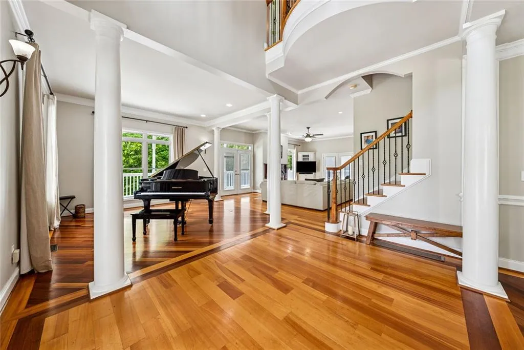 Canton, Georgia 30115, United States, 5 Bedrooms Bedrooms, ,6 BathroomsBathrooms,Residential,Active,135405