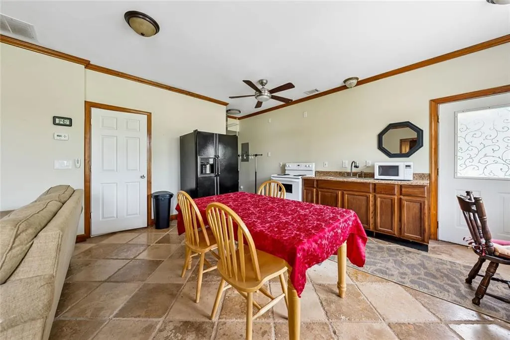 Canton, Georgia 30115, United States, 5 Bedrooms Bedrooms, ,6 BathroomsBathrooms,Residential,Active,135405