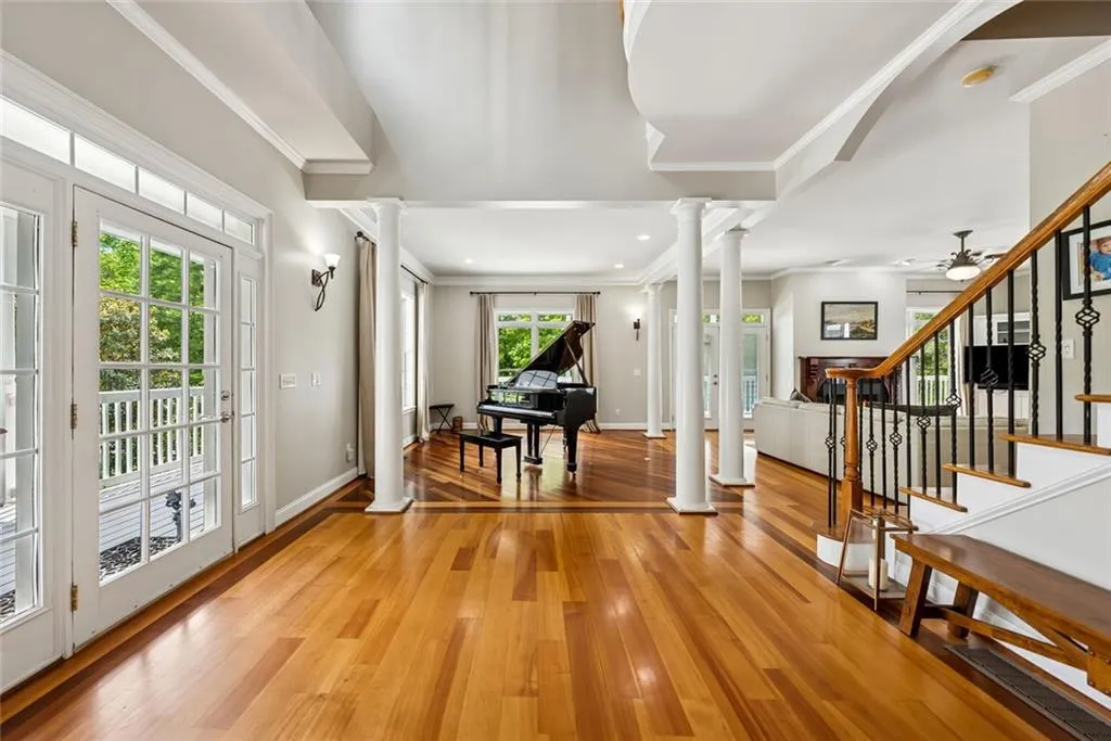 Canton, Georgia 30115, United States, 5 Bedrooms Bedrooms, ,6 BathroomsBathrooms,Residential,Active,135405