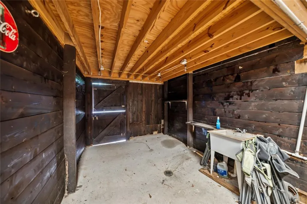 Canton, Georgia 30115, United States, 5 Bedrooms Bedrooms, ,6 BathroomsBathrooms,Residential,Active,135405