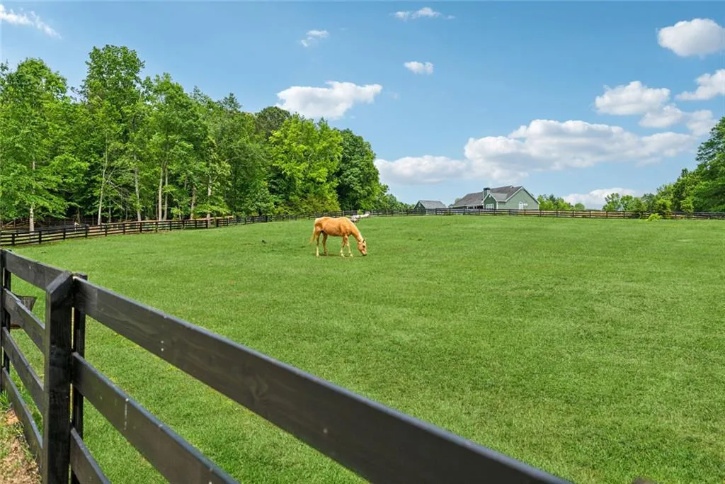 Canton, Georgia 30115, United States, 5 Bedrooms Bedrooms, ,6 BathroomsBathrooms,Residential,Active,135405