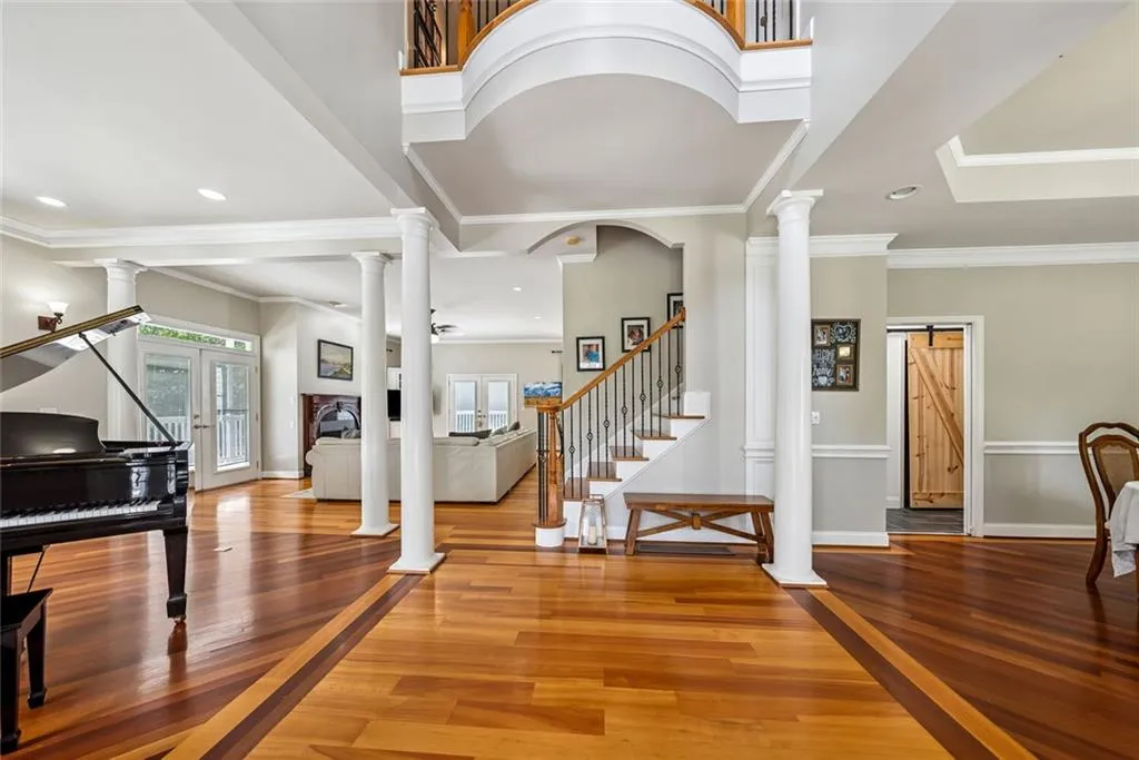 Canton, Georgia 30115, United States, 5 Bedrooms Bedrooms, ,6 BathroomsBathrooms,Residential,Active,135405