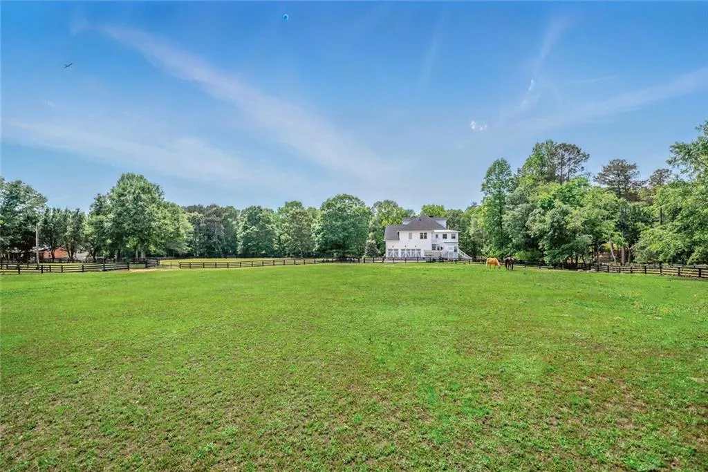 Canton, Georgia 30115, United States, 5 Bedrooms Bedrooms, ,6 BathroomsBathrooms,Residential,Active,135405