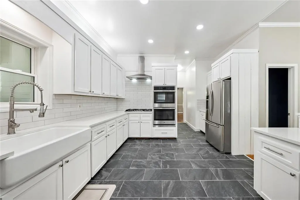 Canton, Georgia 30115, United States, 5 Bedrooms Bedrooms, ,6 BathroomsBathrooms,Residential,Active,135405