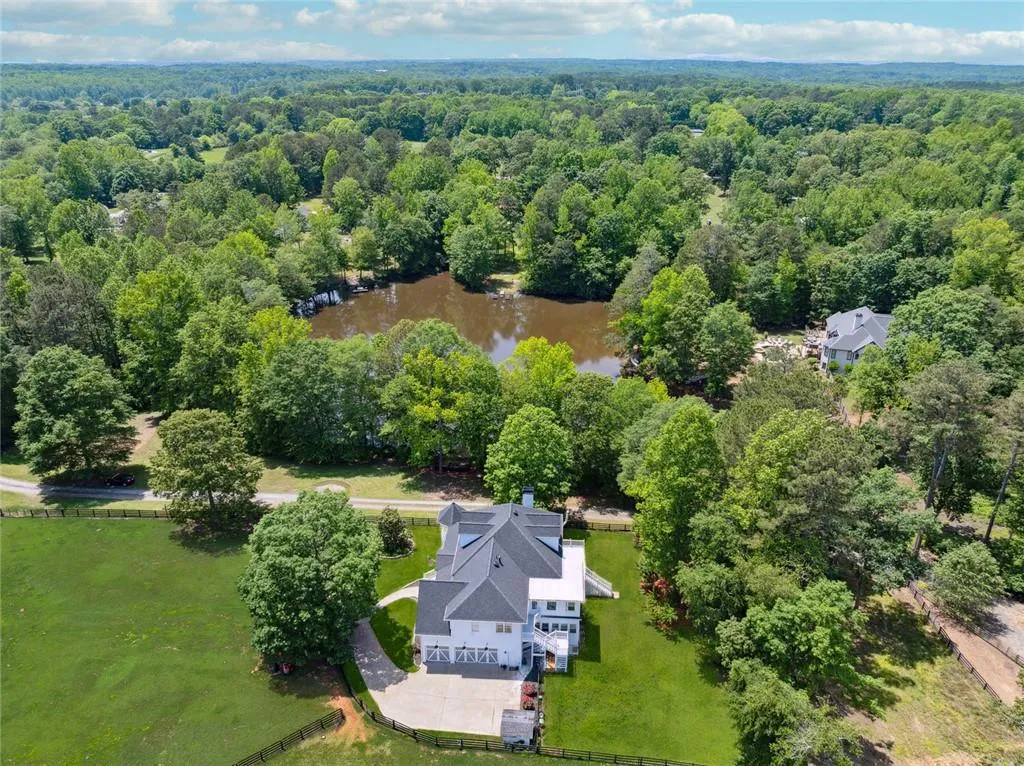 Canton, Georgia 30115, United States, 5 Bedrooms Bedrooms, ,6 BathroomsBathrooms,Residential,Active,135405