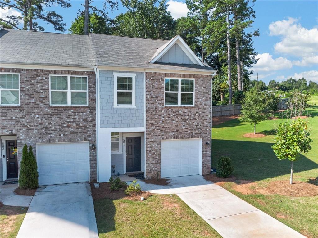 501 Magnolia Circle