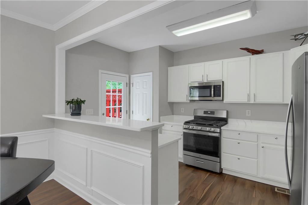 3332 Chastain Gardens Drive NW