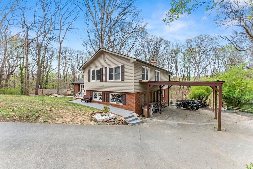 4548 Holiday Heights Drive