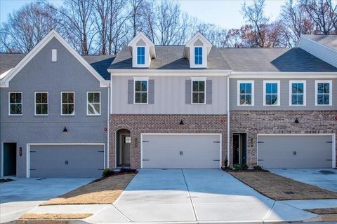 Townhouse For Sale - 548 Feldspar Way<br/> Lawrenceville, GA 30043