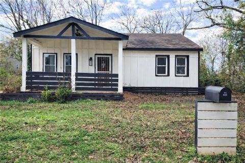 Photo of 296 Thornton Street SW, Atlanta, GA 30315 (MLS # 7701946)