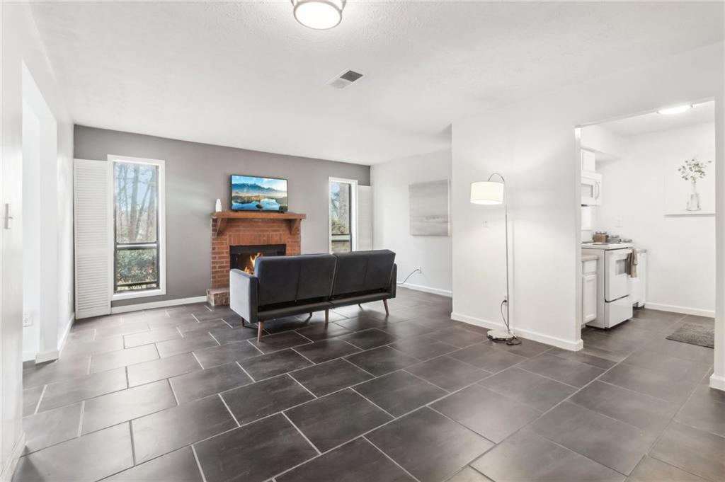 1525 Terrell Mill Place SE A