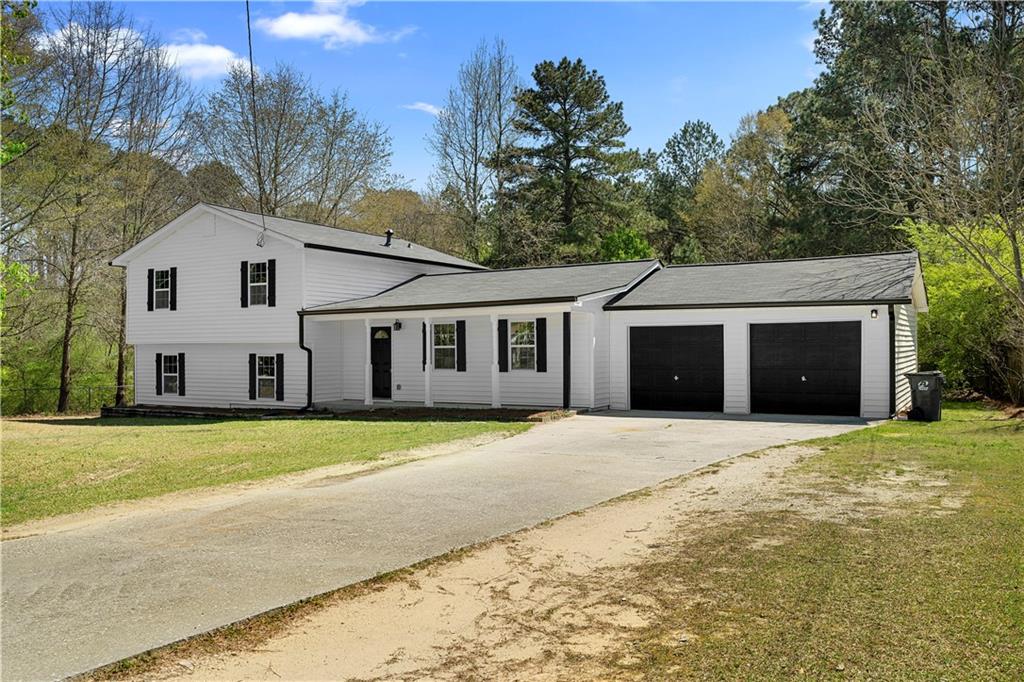 3351 Grand Central Drive, Snellville, Georgia image 2