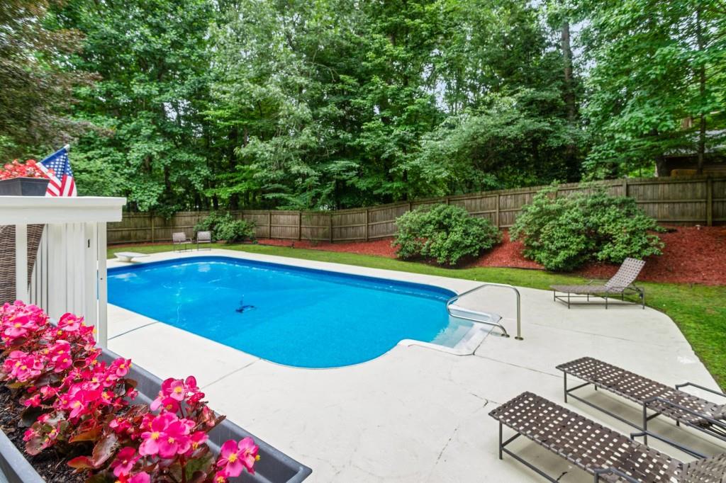 215 Ansley Court