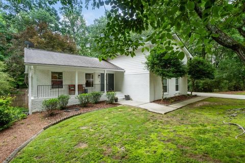 215 Ansley Court Roswell GA 30076