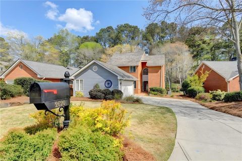 Homes For Sale - 2620 Camden Glen Court<br/> Roswell, GA 30076