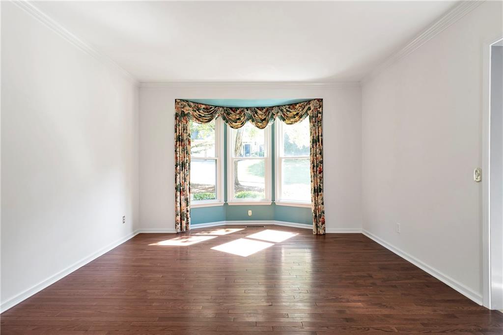 1895 OAK TREE Hollow