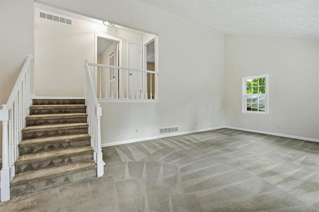 223 Shiloh Run NW