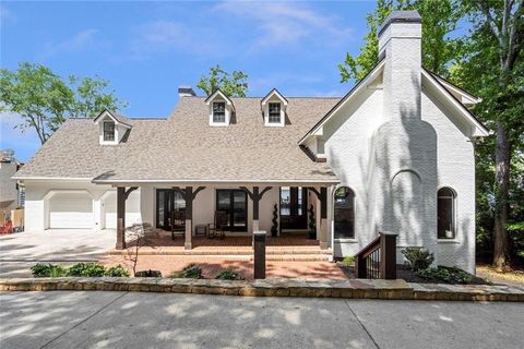 Homes For Sale - 711 Eagles Mere Court<br/> Fulton County, Alpharetta, GA 30005