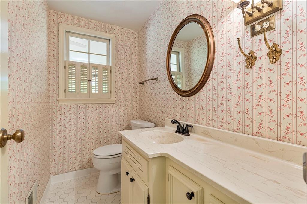 4261 Brookview Drive, Atlanta, Georgia image 14
