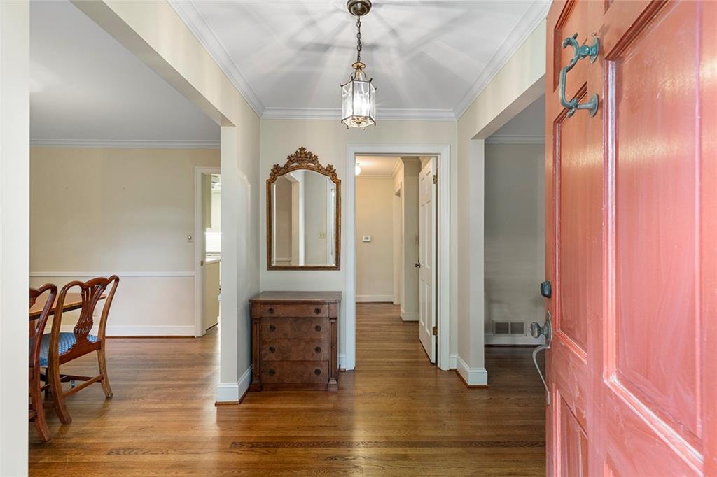 4261 Brookview Drive, Atlanta, Georgia image 5