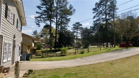 A home in Lilburn