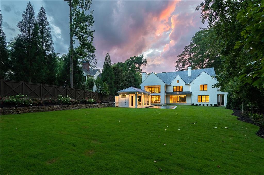 258 Pineland Road NW