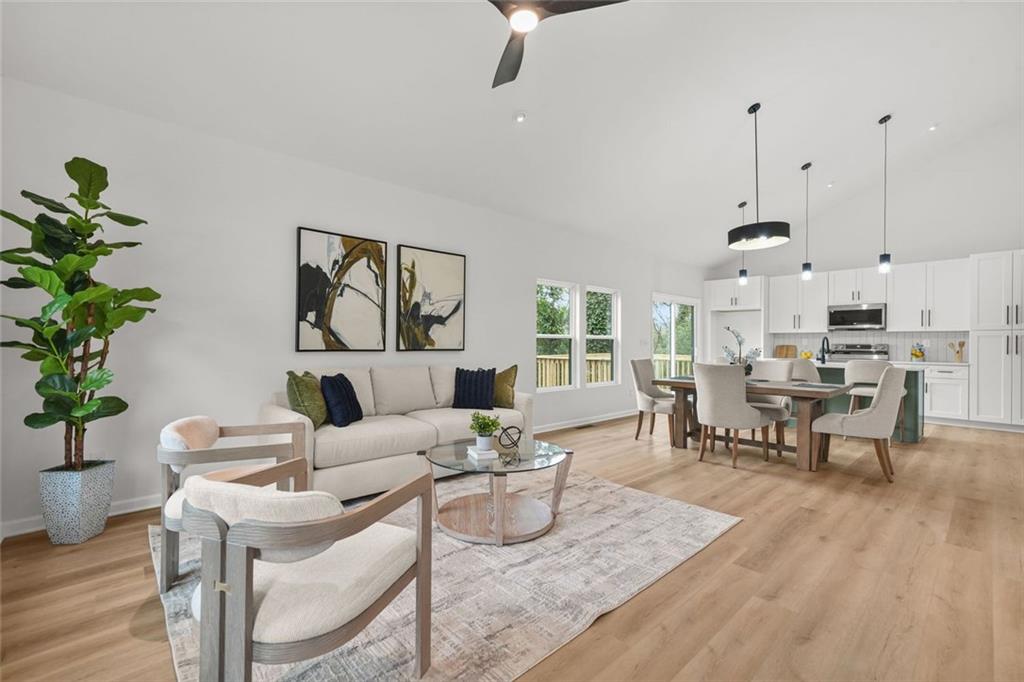 1674 Mary George Avenue NW