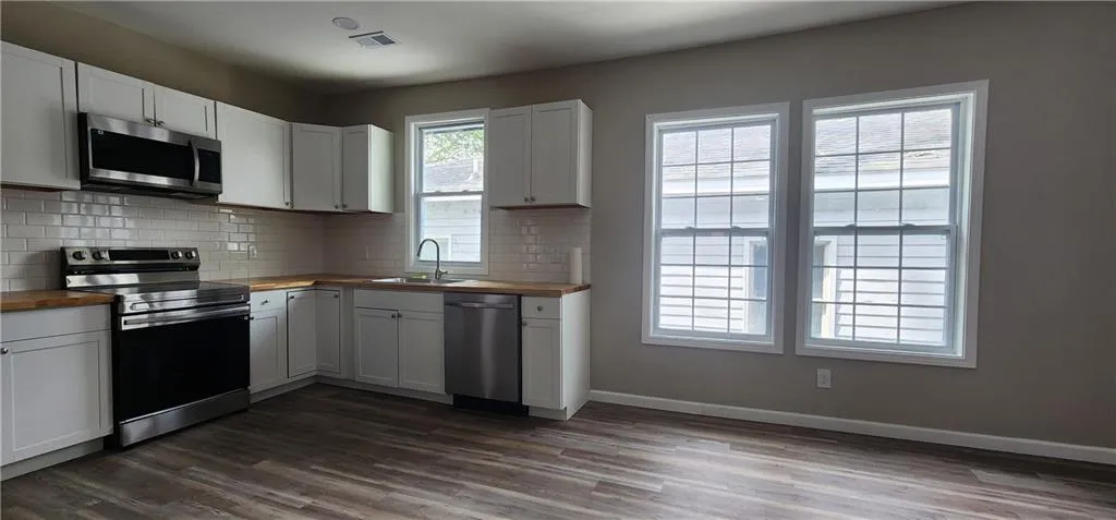 Atlanta, Georgia 30314, United States, 3 Bedrooms Bedrooms, ,2 BathroomsBathrooms,Residential,Active,93625