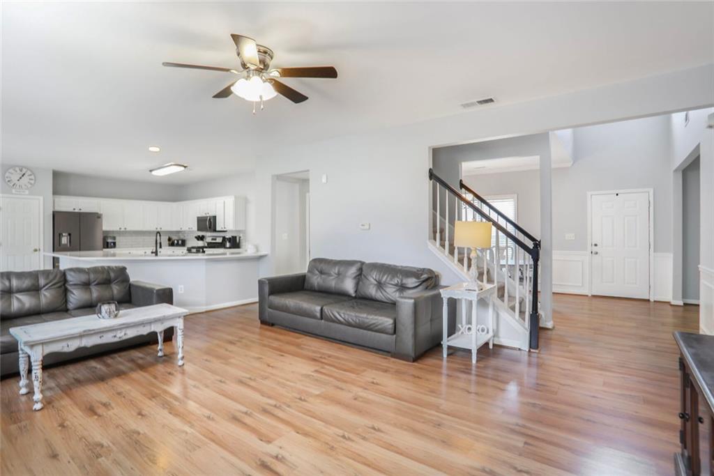 868 Cork Oak Lane, Lawrenceville, Georgia image 5