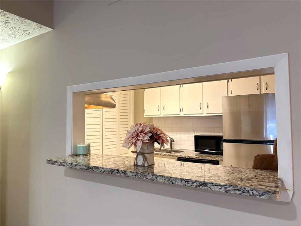 Dunwoody Court - Residential Lease