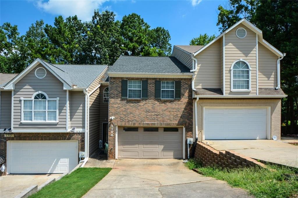 1703 GRIST MILL Drive