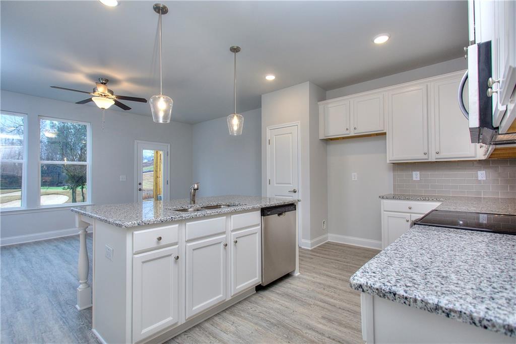121 Greenview Court 1304