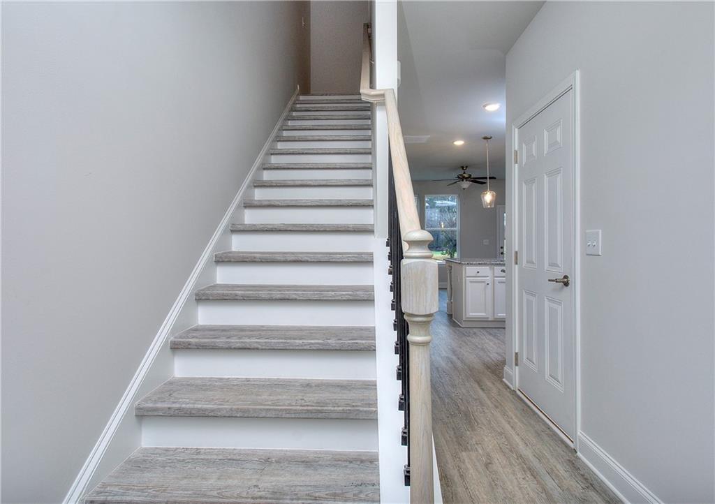 121 Greenview Court 1304