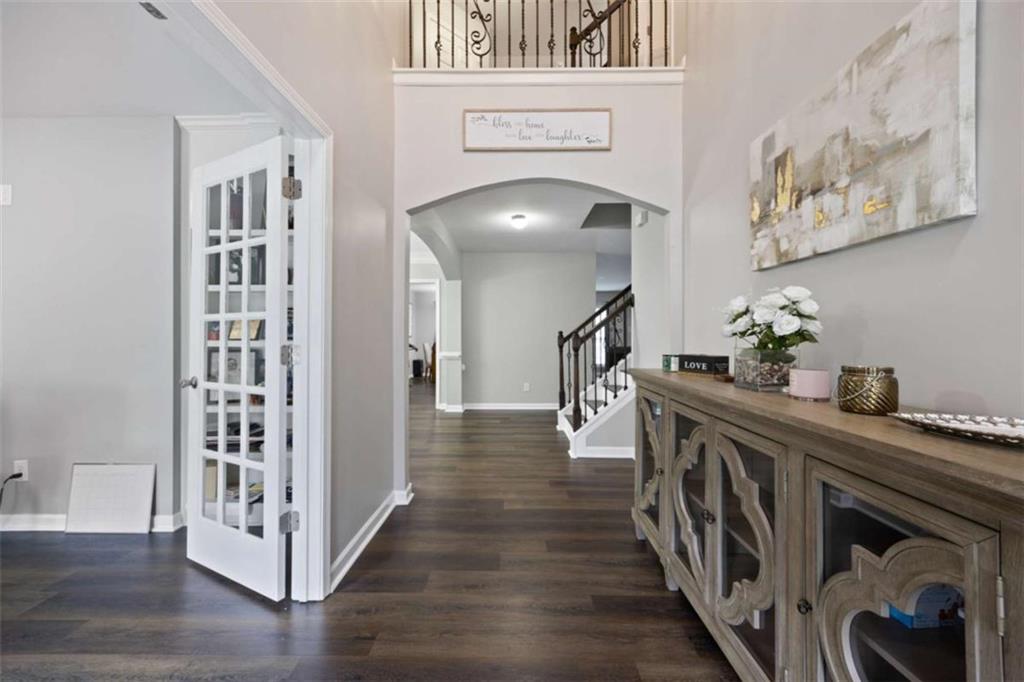 5515 Mossy View Drive