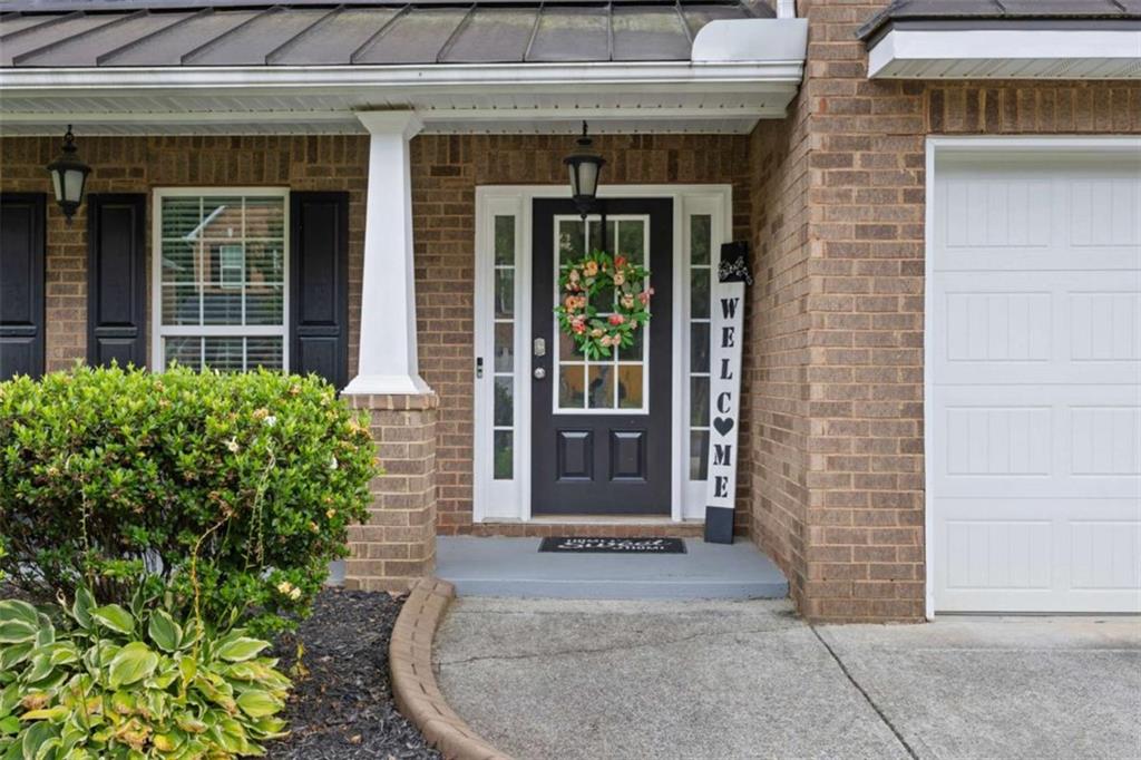 5515 Mossy View Drive