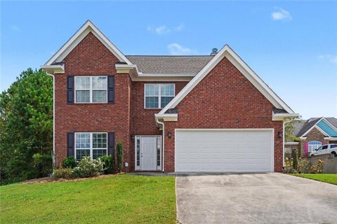 Homes For Sale - 323 Scarlet Oaks Drive<br/> Macon, GA 31220