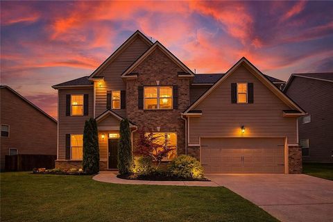 Homes For Sale - 5130 Rialto Way<br/> Cumming, GA 30040